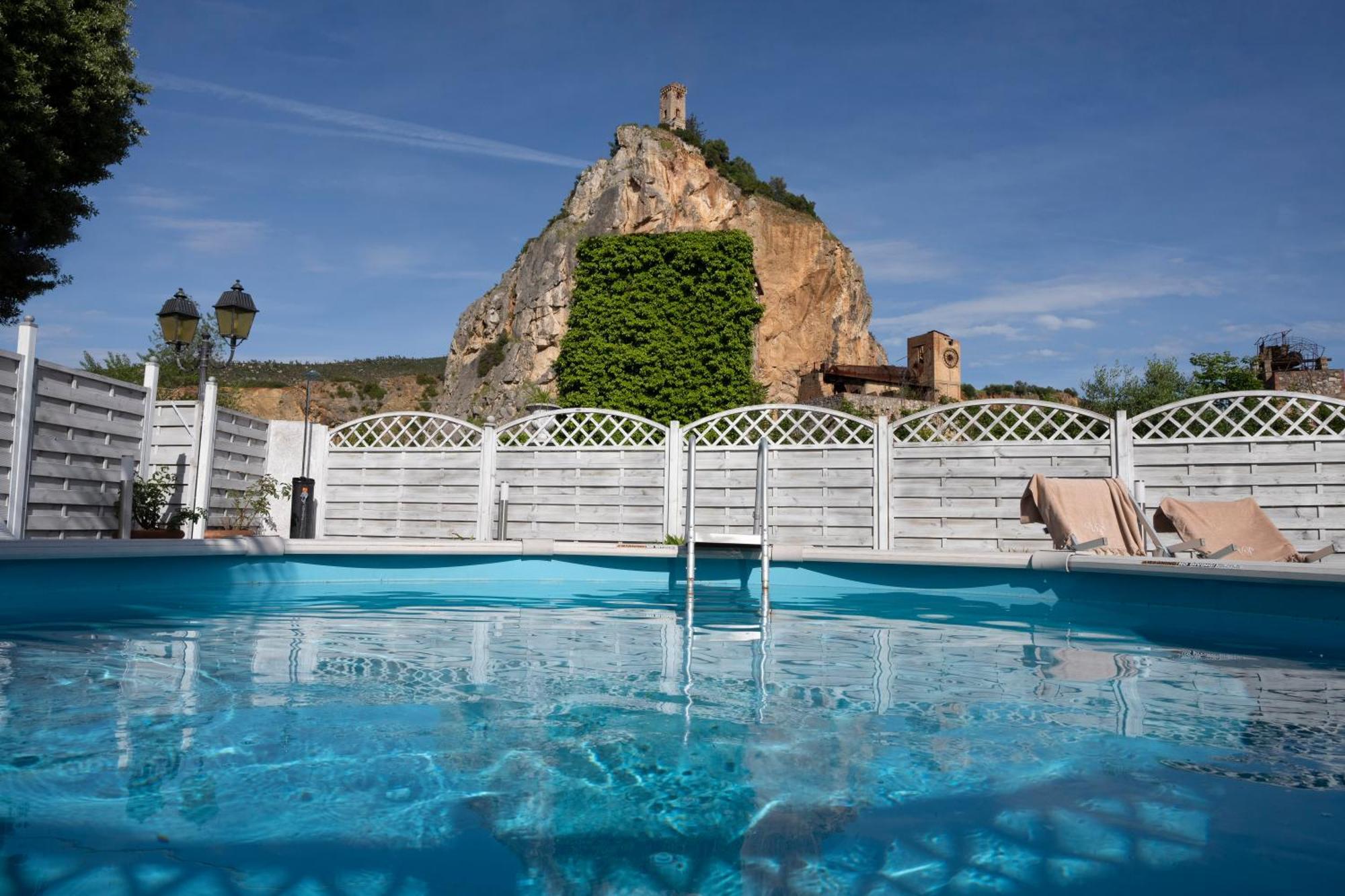 Villa Petri Vicopisano ภายนอก รูปภาพ