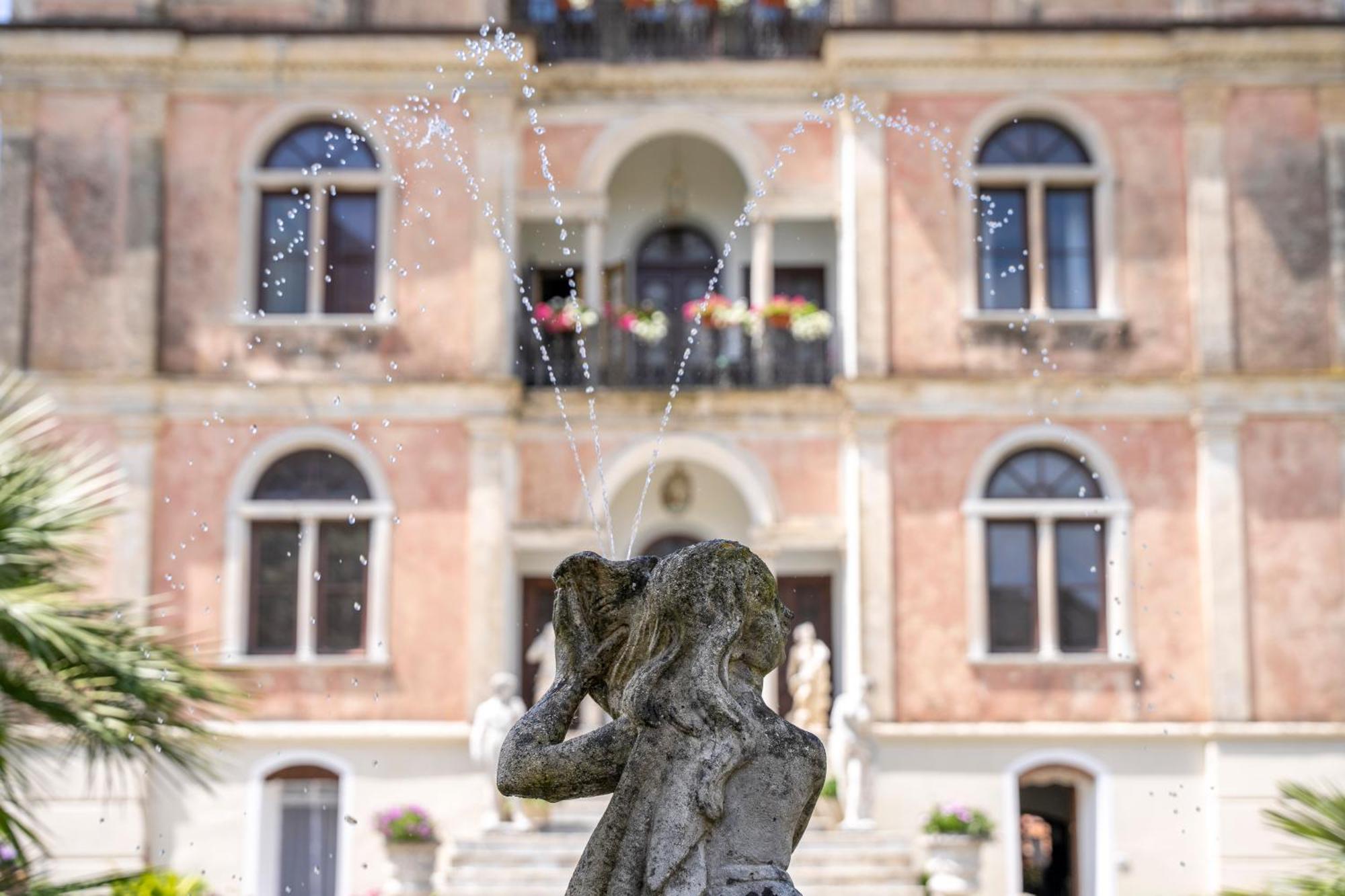 Villa Petri Vicopisano ภายนอก รูปภาพ