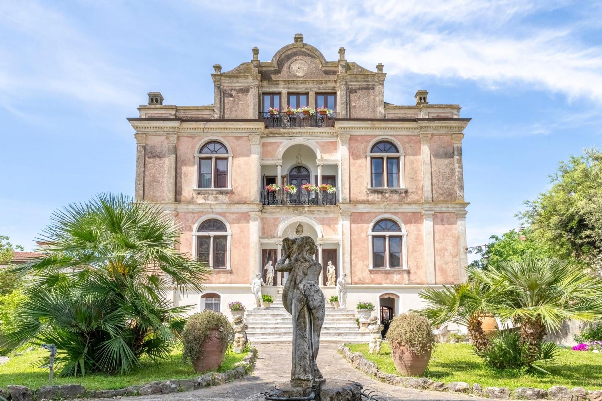 Villa Petri Vicopisano ภายนอก รูปภาพ